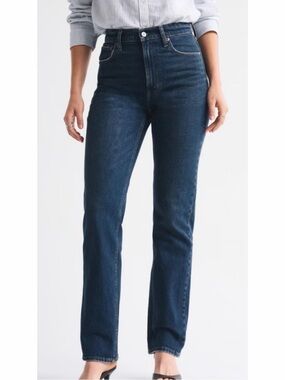 Abercrombie & Fitch The 90s Straight Ultra High Rise Jeans
